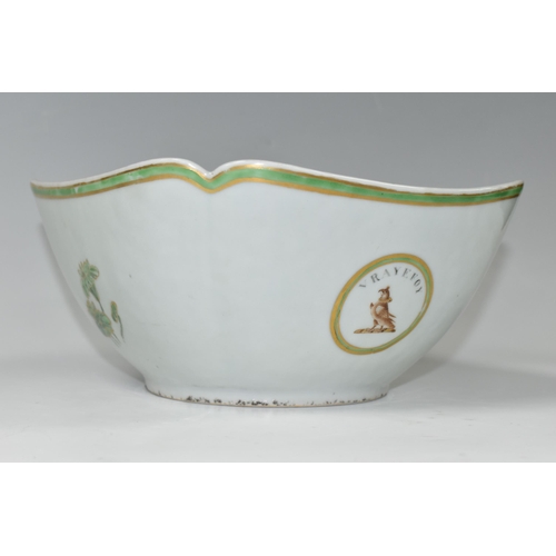 377 - AN EARLY 19TH CENTURY CHINESE EXPORT ARMORIAL FOUR SIDED BOWL, with green and gilt bands with two si... 