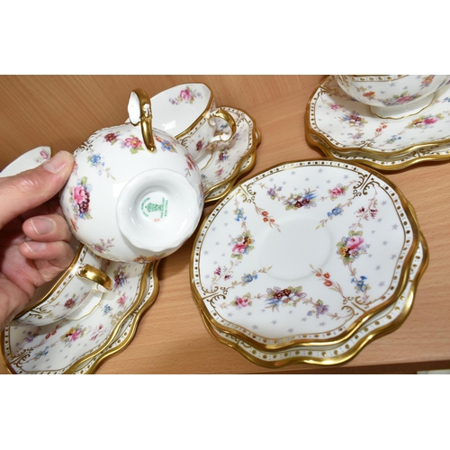 415 - A TWENTY SEVEN PIECE ROYAL CROWN DERBY 'ROYAL ANTOINETTE' A1225 TEA SERVICE, comprising a teapot (se... 