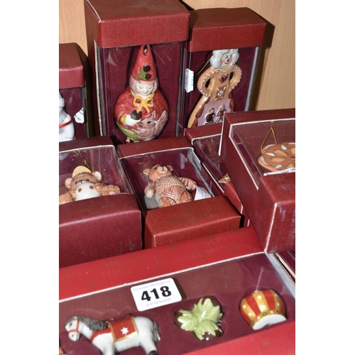 418 - A COLLECTION OF BOXED VILLEROY & BOCH PORCELAIN CHRISTMAS DECORATIONS, comprising Nostalgic Ornament... 