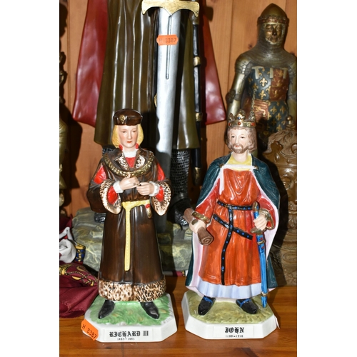 432 - A COLLECTION OF KNIGHTS IN ARMOUR, comprising two Alfretta porcelain figures Richard III and King Jo... 