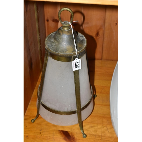 435 - AN EARLY 20TH CENTURY ARTS AND CRAFTS DESIGN MOULDED OPALINE GLASS LANTERN, with brass fittings, mis... 