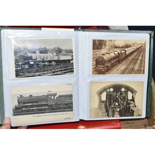 439 - A COLLECTION OF RAILWAY LOCOMOTIVE POSTCARDS, majority are early to mid-20th Century showing a wide ... 