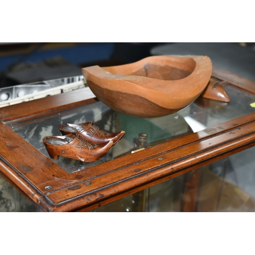 489 - A CASED SET OF BAIRD & TATLOCK SCIENTIFIC SCALES, AN OLIVEWOOD FRET CUT PHOTOGRAPH FRAME, A LATE VIC... 