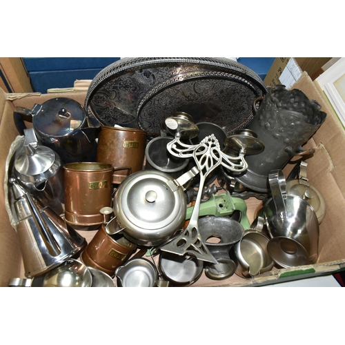 555 - TWO BOXES OF METALWARE, to include Arthur Price cutlery, a boxed set of fish servers, a silverplate ... 