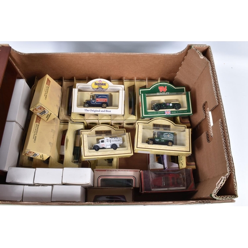 50 - A QUANTITY OF BOXED AND UNBOXED MODERN DIECAST VEHICLES, to include boxed Lledo Days Gone including ... 