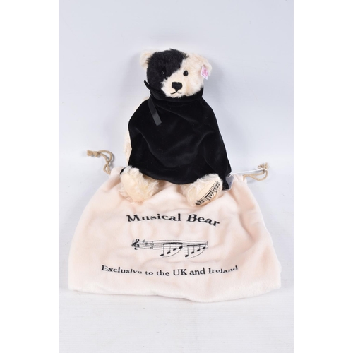 59 - AN UNBOXED STEIFF LIMITED EDITION 'PHANTOM OF THE OPERA' MUSICAL BEAR 2005, No.662164, white with bl... 