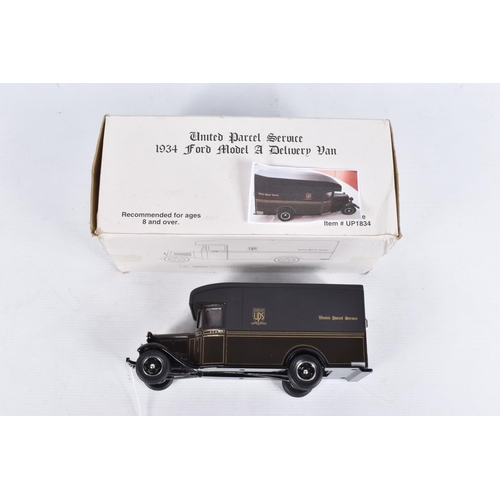 89 - TWO BOXED FRANKLIN MINT 1/24 SCALE DIECAST MODELS, Mercedes 500 K Special Roadster and 1930 Duesenbe... 