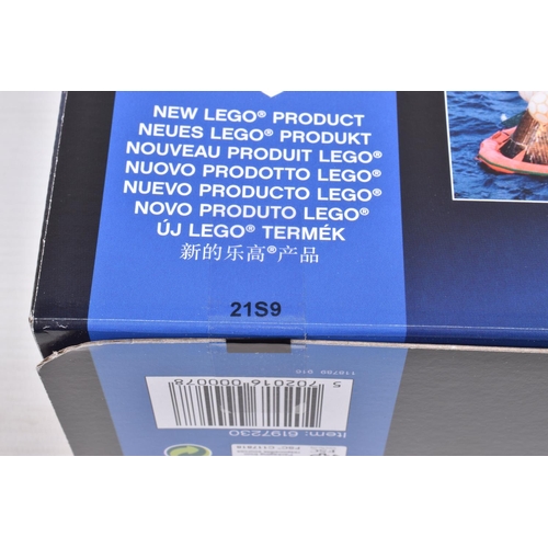 101 - AN UNOPENED BOXED LEGO IDEAS 017 NASA APOLLO SATURN V SET, numbered 21309, noted to include 1969 pie... 