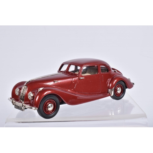 138 - A BOXED LANSDOWNE MODELS BY BROOKLIN 1947 BRISTOL 400 CAR MODEL, No.LDM.31, 1/43 scale, appears comp... 