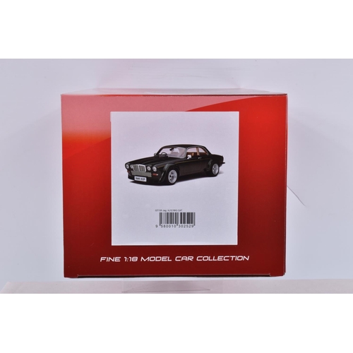 148 - A BOXED GT SPIRIT JAGUAR XJ12 BIG CAT 1:18 SCALE MODEL DIECAST VEHCILE, numbered GT135, appear new i... 