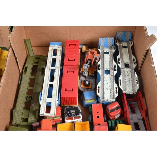 171 - A QUANTITY OF UNBOXED AND ASSORTED PLAYWORN DIECAST VEHICLES, to include Corgi Super Toys Euclid TC-... 