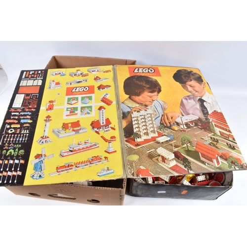 172 - A QUANTITY OF UNBOXED AND ASSORTED MAINLY 1960'S AND 1970'S LEGO, assorted pieces, all in playworn c... 