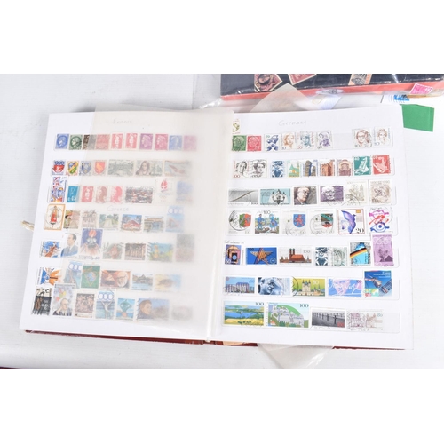 368 - A COLELCTION OF VARIOUS WORLDWIDE STAMP ALBUMS, COLLECTORS PACKS AND LOOSE STAMPS