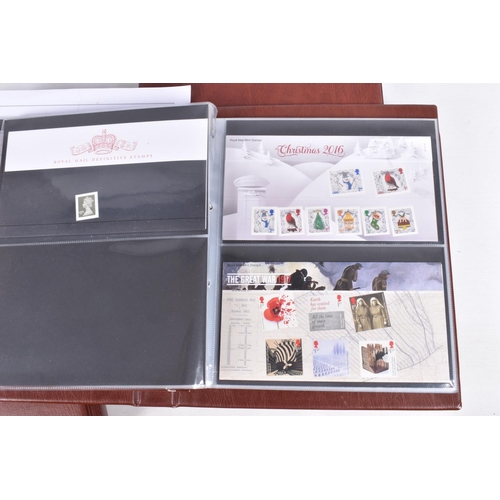 371 - LARGE COLLECTION OF MODERN GB STAMPS AND FDCS, we note largely comprehensive range of Presentation p... 