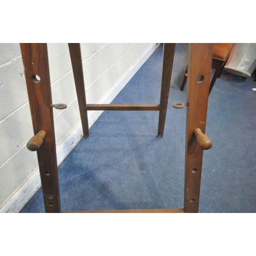 1228 - A LARGE 20TH CENTURY PINE A FRAME ARTIST EASEL, with adjustable height and two picture pegs, maximum... 