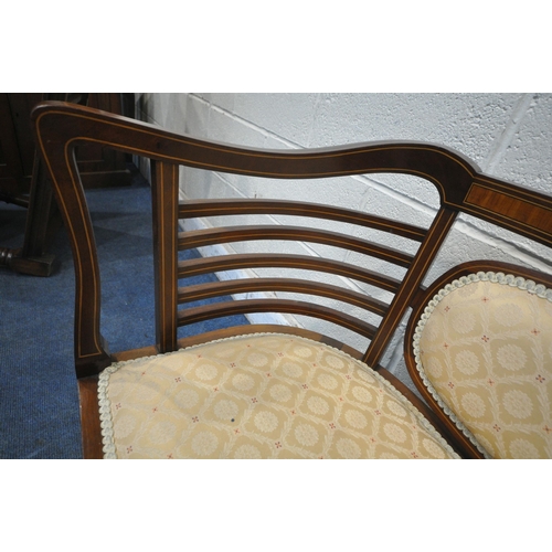 1258 - AN EDWARDIAN MAHOGANY AND INLAID SHERATON REVIVAL TWO SEATER SOFA, with shaped sides and armrests, o... 