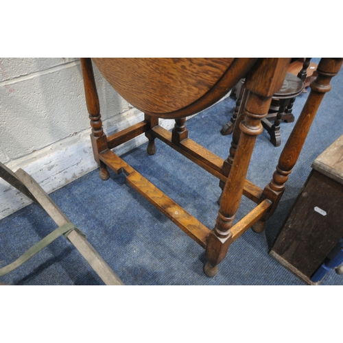 1264 - A SELECTION OF OCCASIONAL FURNITURE, to include a 20th century oak gate leg table, open width 91cm x... 