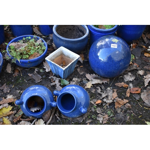 1027 - A LARGE SELECTION OF SMALL BLUE PLANT POTS, of various shapes and sizes, etc (18)