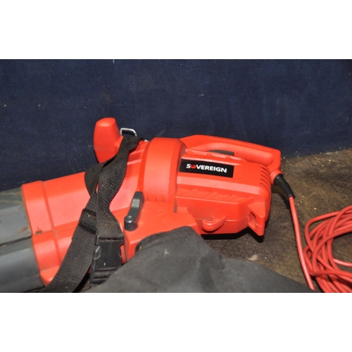 1104 - A QUALCAST CHT18LA1 CORDLESS HEDGE TRIMMER with one battery and charger , a matching pole hedge trim... 