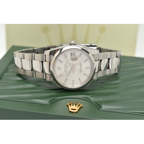 39 - A 'ROLEX' OYSTER PERPETUAL DATE WRISTWATCH, automatic movement, round silvered dial signed 'Rolex' O... 