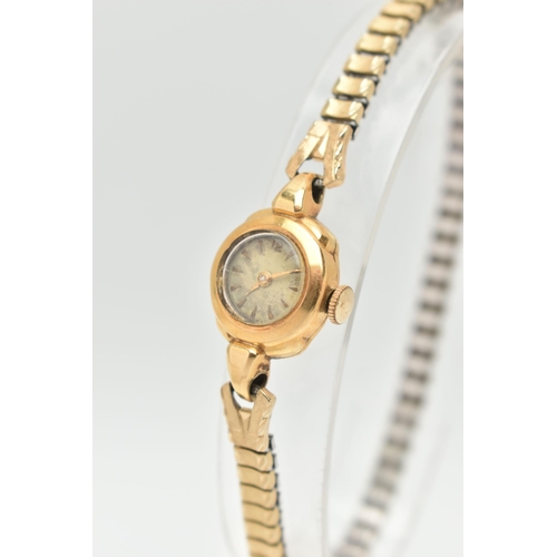 43 - TWO LADIES WRISTWATCHES, the first a hand wound movement, round dial, baton markers, Arabic numeral ... 