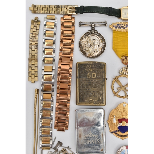 86 - AN ASSORTMENT OF FREEMASONS MEDALS AND OTHER ITEMS, a selection of five silver masonic medals, each ... 