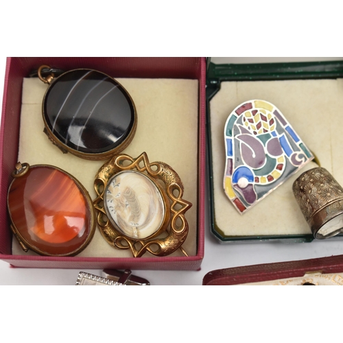 88 - A BOX OF ASSORTED JEWELLERY, to include a small mourning brooch with enamel detail and a plaited hai... 