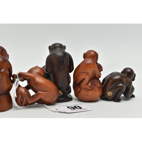 90 - FIVE 20TH CENTURY CARVED TREEN NETSUKE AND AN OKIMONO, all in the form of monkeys with inset eyes, t... 