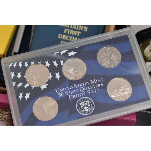 165 - TWO SHOE BOXES CONTAINING UK AND WORLD COINAGE, to include a USA 2005 Proof Mint Set of coins, 2000 ... 