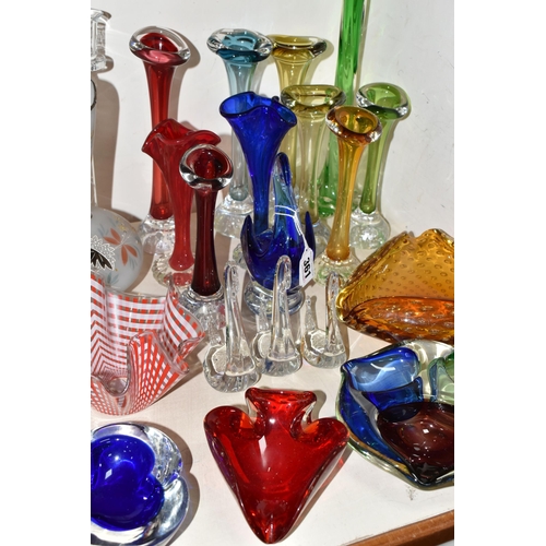 361 - A GROUP OF DECORATIVE GLASS WARES, to include a G. Durand French clear and burgundy vase, a collecti... 