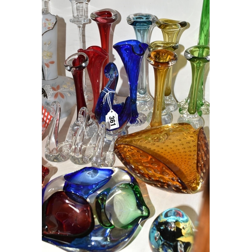 361 - A GROUP OF DECORATIVE GLASS WARES, to include a G. Durand French clear and burgundy vase, a collecti... 