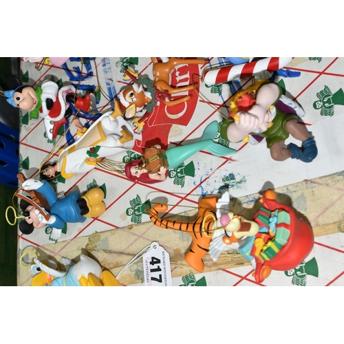 417 - EIGHTEEN DISNEY CHRISTMAS DECORATIONS, mostly boxed, comprising Mickey Mouse, Minnie Mouse (end of n... 