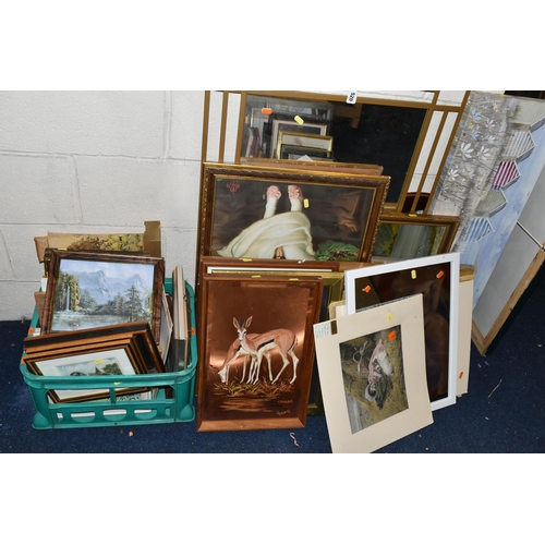 520 - A QUANTITY OF PAINTINGS AND PRINTS ETC, to include a mixed media Venetian scene signed David Wright,... 