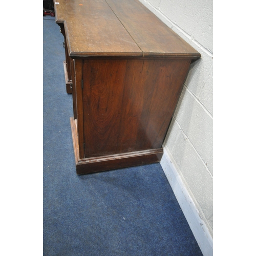 1247 - AN EDWARDIAN WALNUT BREAKFRONT SIDEBOARD, with a single drawer and two cupboard door, surrounding a ... 