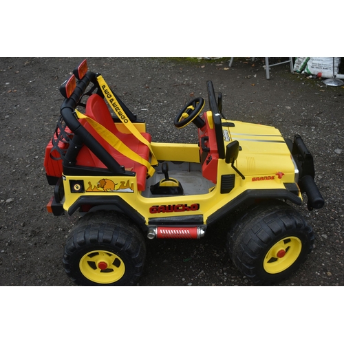 1005 - A PEG-PEREGO GAUCHO GRANDE YELLOW SAFARI CHILDRENS VEHICLE (condition report: in working order, gear... 