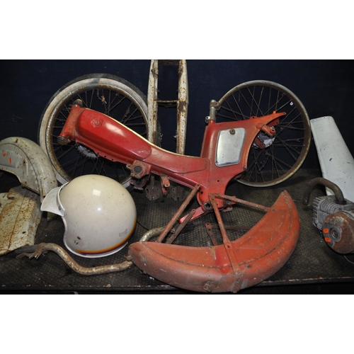 1056 - A RALEIGH SUPERMATIC AUTOCYCLE, dismantled and ideal for restoration, frame number 032849, engine nu... 