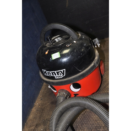 1119 - A NUMATIC HVR200 HENRY VACUUM CLEANER with pipe and tube (PAT pass and working)