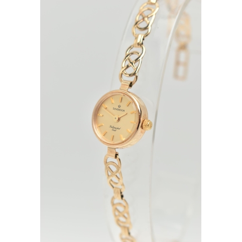 42 - A LADIES 9CT GOLD 'SOVEREIGN' WRISTWATCH, quartz movement, round gold dial signed 'Sovereign', baton... 