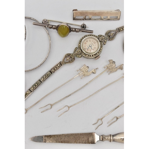 113 - AN ASSORTMENT OF SILVER AND WHITE METAL, to include a silver handled nail file, hallmarked Birmingha... 