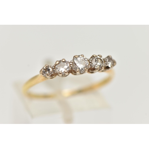 154 - A FIVE STONE DIAMOND RING, designed as a graduated line of brilliant cut diamonds within claw settin... 