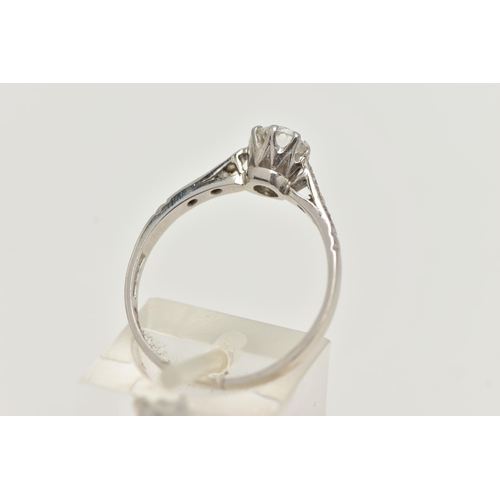 155 - A PLATINUM SINGLE STONE DIAMOND RING, the old cut diamond in an eight claw setting, with three singl... 