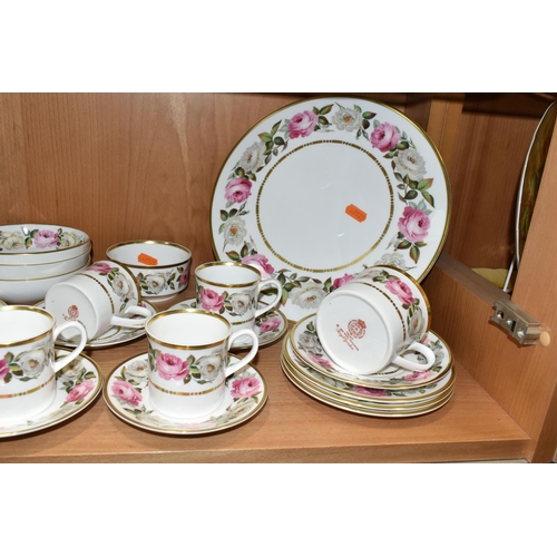 352 - A GROUP OF ROYAL WORCESTER 'ROYAL GARDEN' PATTERN TEA AND COFFEEWARE, comprising a celebration cake ... 