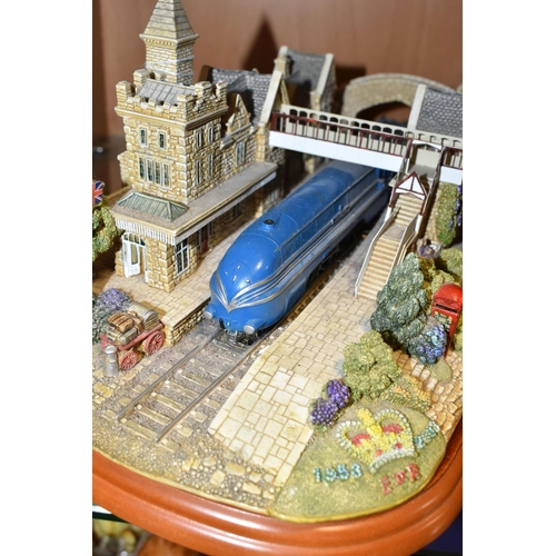 368 - A GROUP OF LILLIPUT LANE SCULPTURES, comprising The Coronation At Lancaster Station L2616 1953-2006 ... 