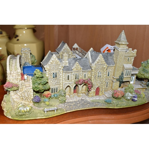 368 - A GROUP OF LILLIPUT LANE SCULPTURES, comprising The Coronation At Lancaster Station L2616 1953-2006 ... 