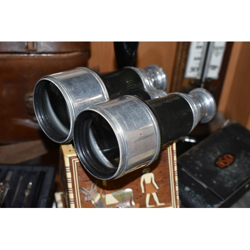 382 - A GROUP OF LATE 19TH/EARLY 20TH CENTURY TREEN AND BINOCULARS, comprising an ebony 'Egg' sock darner,... 