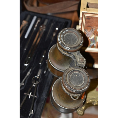 382 - A GROUP OF LATE 19TH/EARLY 20TH CENTURY TREEN AND BINOCULARS, comprising an ebony 'Egg' sock darner,... 