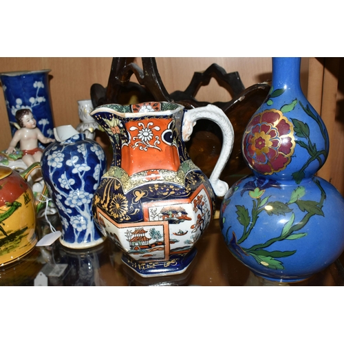 386 - A COLLECTION OF ASSORTED CERAMIC ITEMS ETC, comprising an oriental vase decorated with floral motifs... 