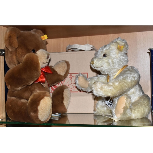 387 - TWO STEIFF COLECTORS TEDDY BEARS, comprising a Millenium bear with gold coloured medallion and box, ... 