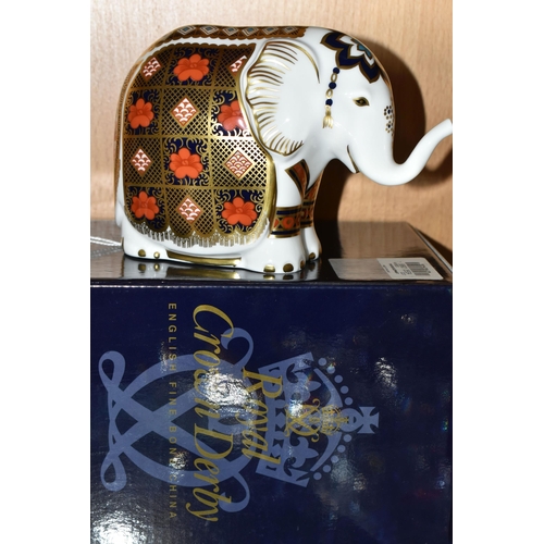 389 - A BOXED ROYAL CROWN DERBY ELEPHANT, with gold stopper, Condition Report: good condition