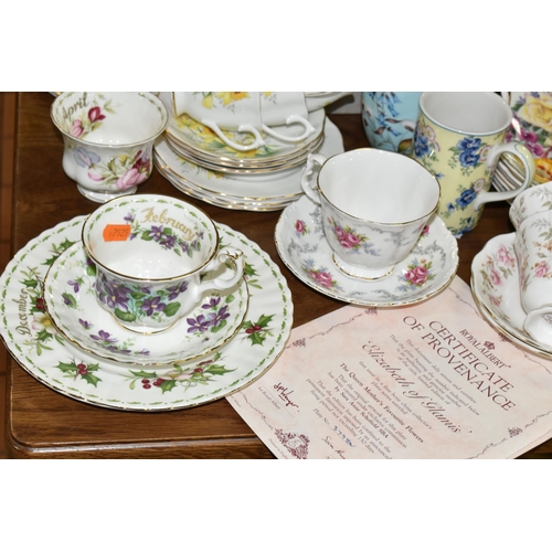 431 - A GROUP OF ROYAL ALBERT TEA WARE, comprising a Friendship Series 'Daffodil' pattern cake plate, milk... 